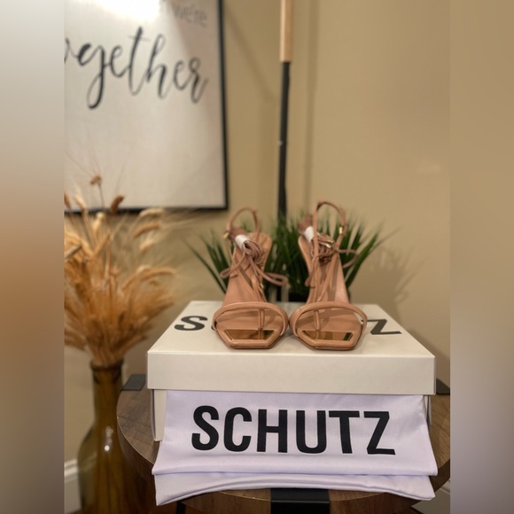 SCHUTZ Vikki Leather Heel 8 Size Nude/Beige Color Sandal - Picture 2 of 13